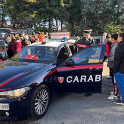 L'Arma dei Carabinieri incontra gli studenti viagrandesi